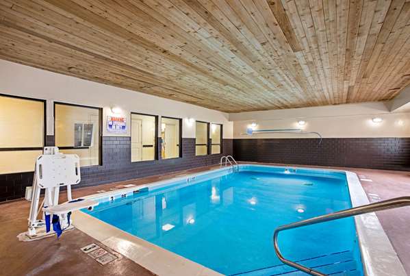 Pool - La Quinta Inn & Suites South Lexington - I-75, Exit 104