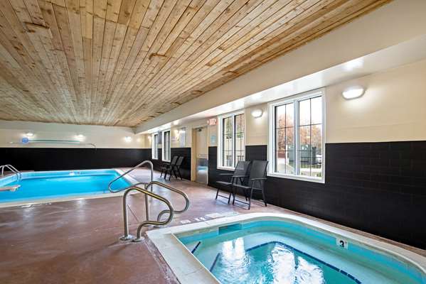 Pool - La Quinta Inn & Suites South Lexington - I-75, Exit 104