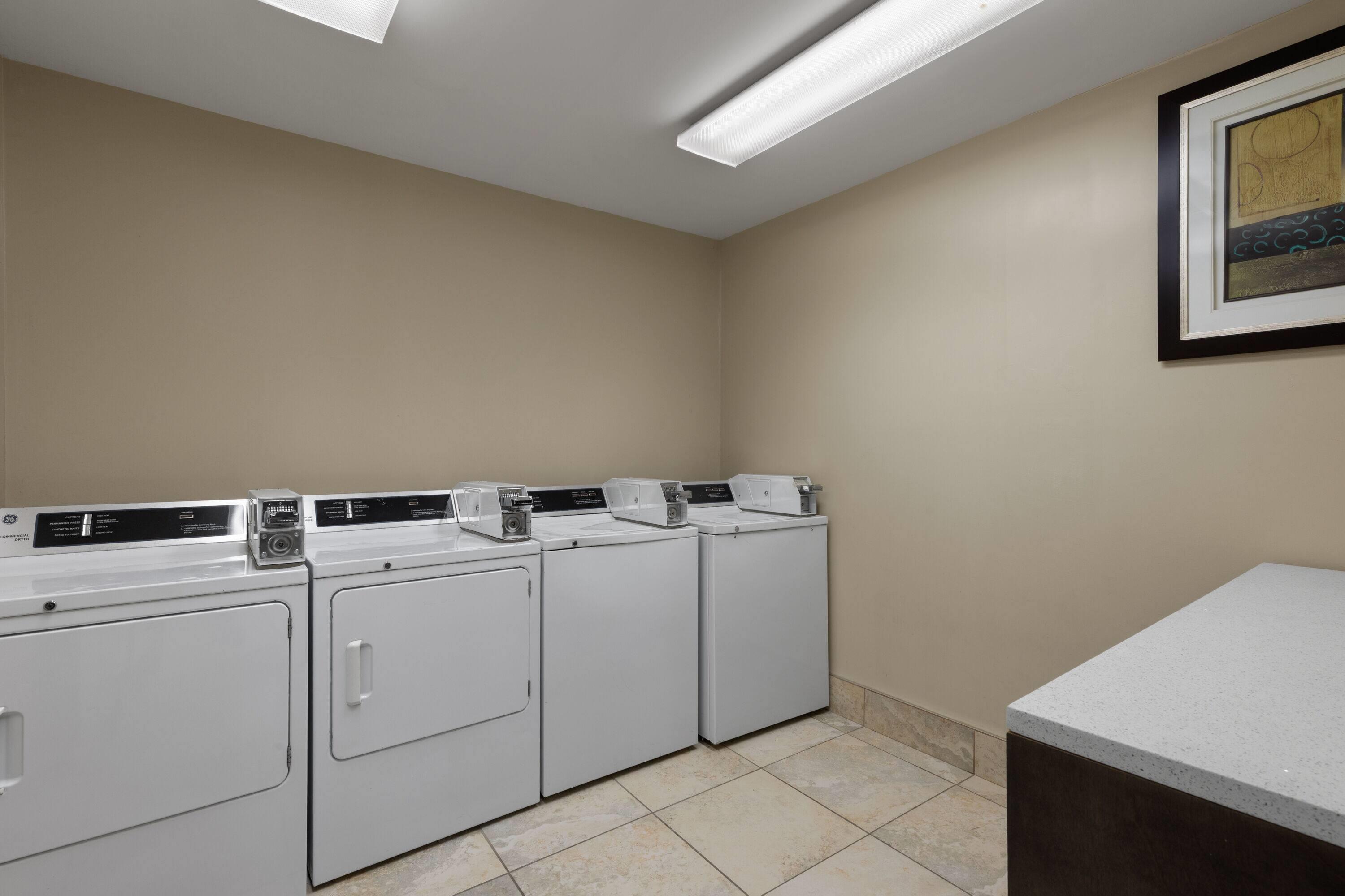 Laundry | La Quinta by Wyndham Lexington South / Hamburg