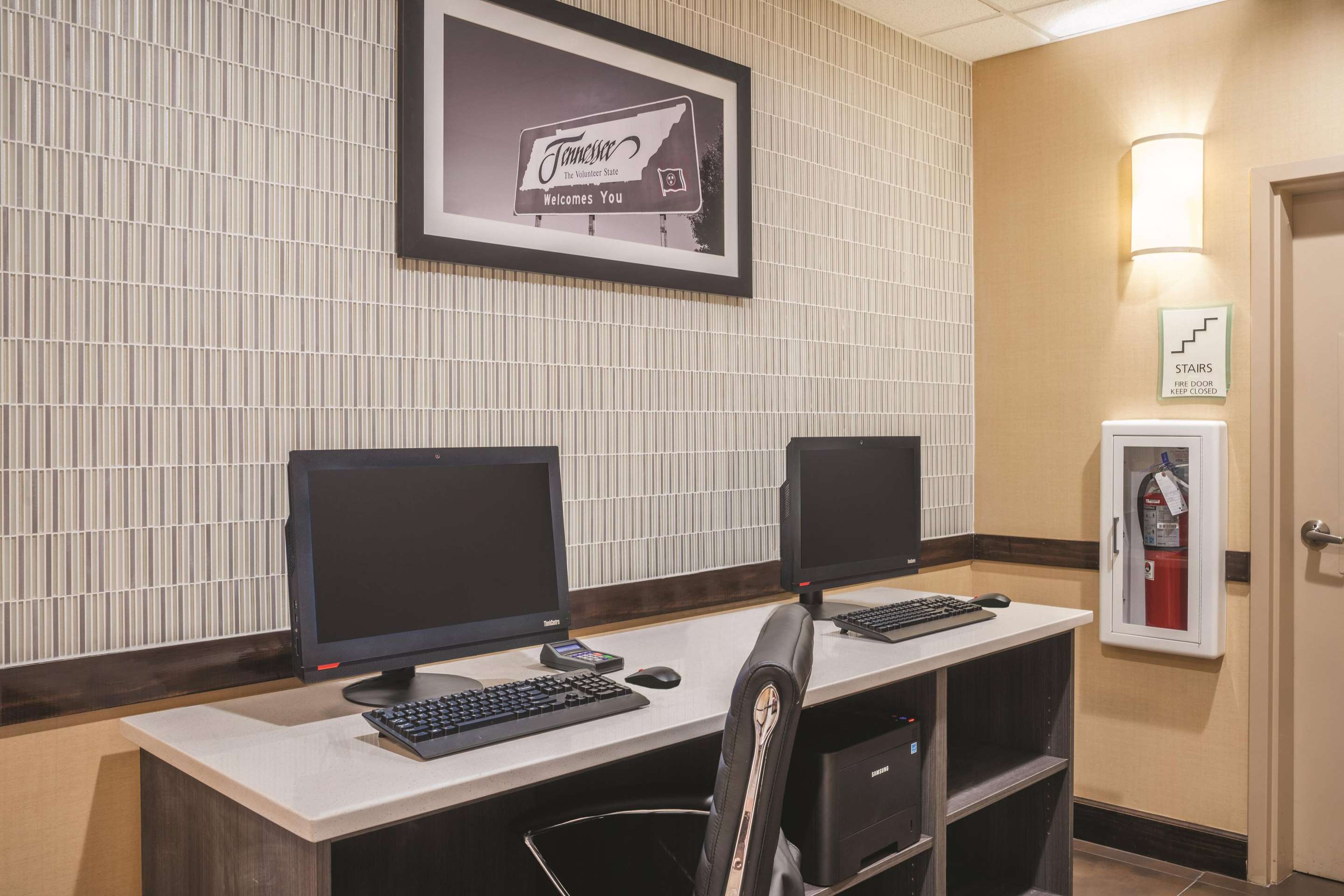 Business Center | La Quinta Inn & Suites by Wyndham Smyrna TN - Nashville