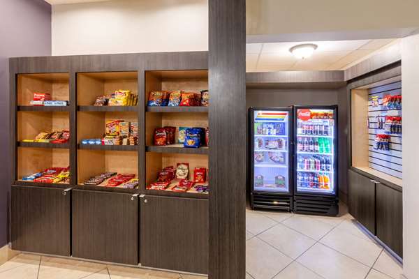  - La Quinta Inn & Suites Lumberton