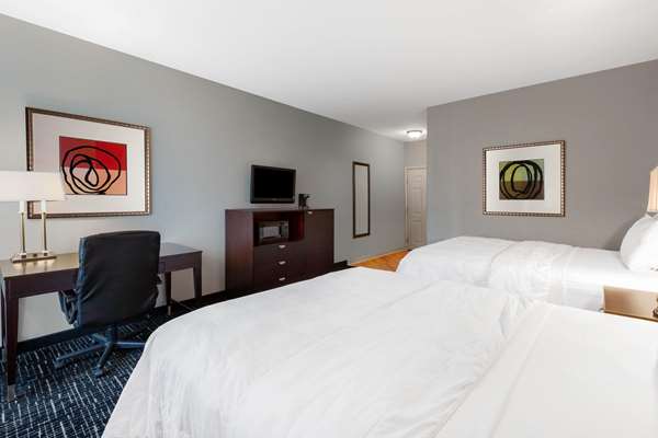  - La Quinta Inn & Suites Lumberton