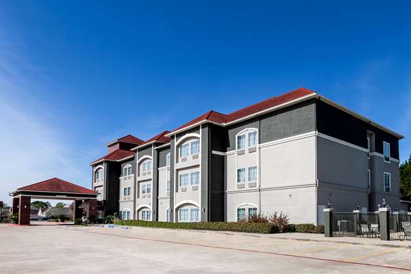 Exterior view - La Quinta Inn & Suites Lumberton