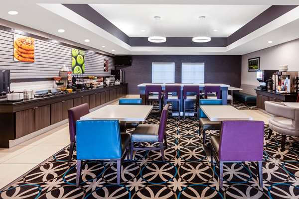  - La Quinta Inn & Suites Lumberton