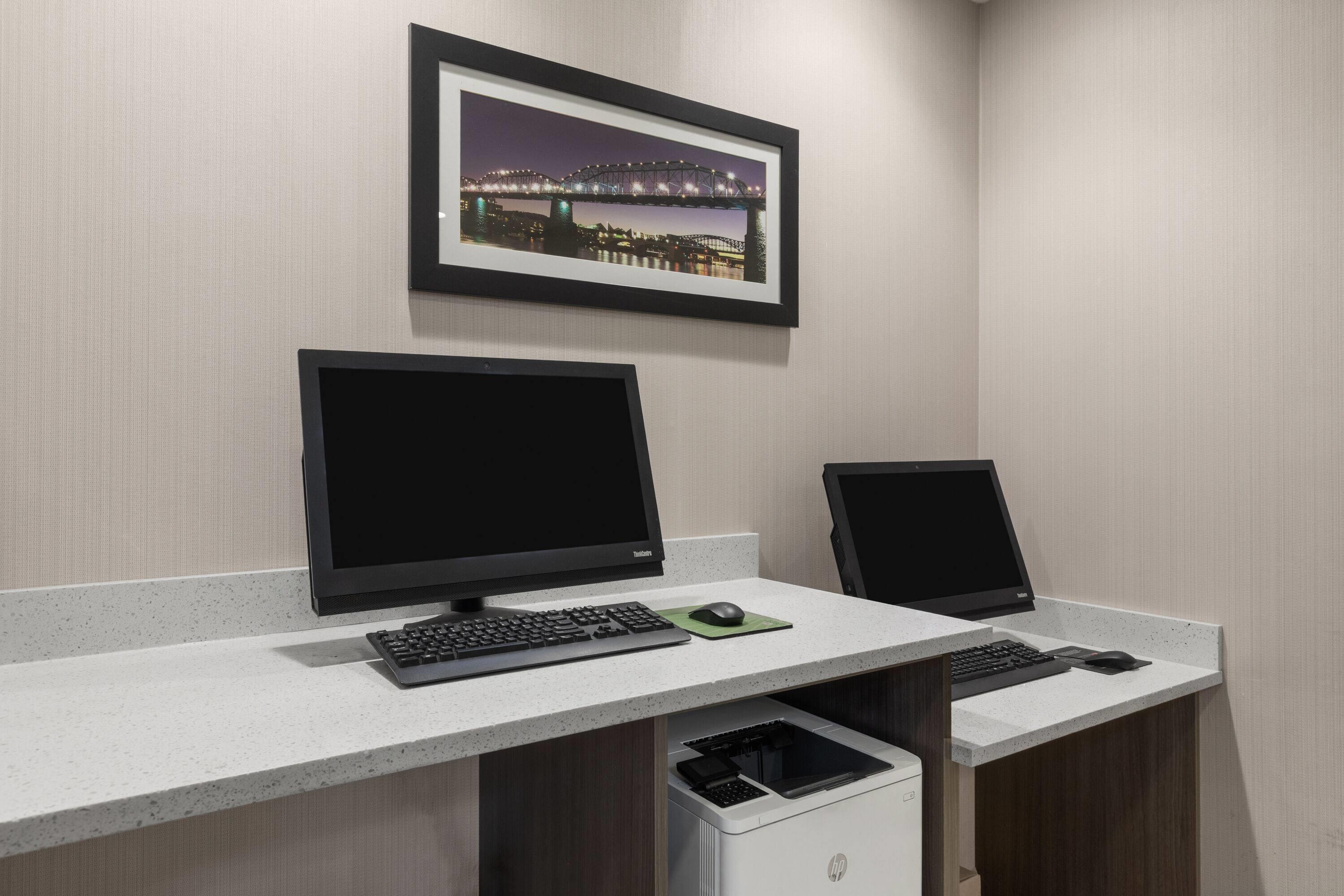Business Center | La Quinta by Wyndham Chattanooga - Lookout Mtn