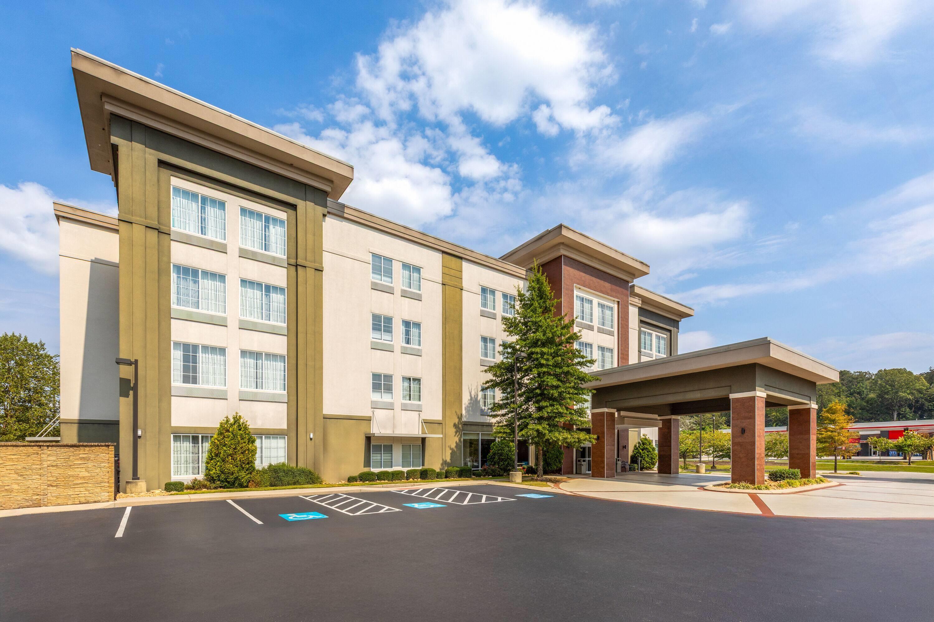 Exterior | La Quinta by Wyndham Chattanooga - Lookout Mtn