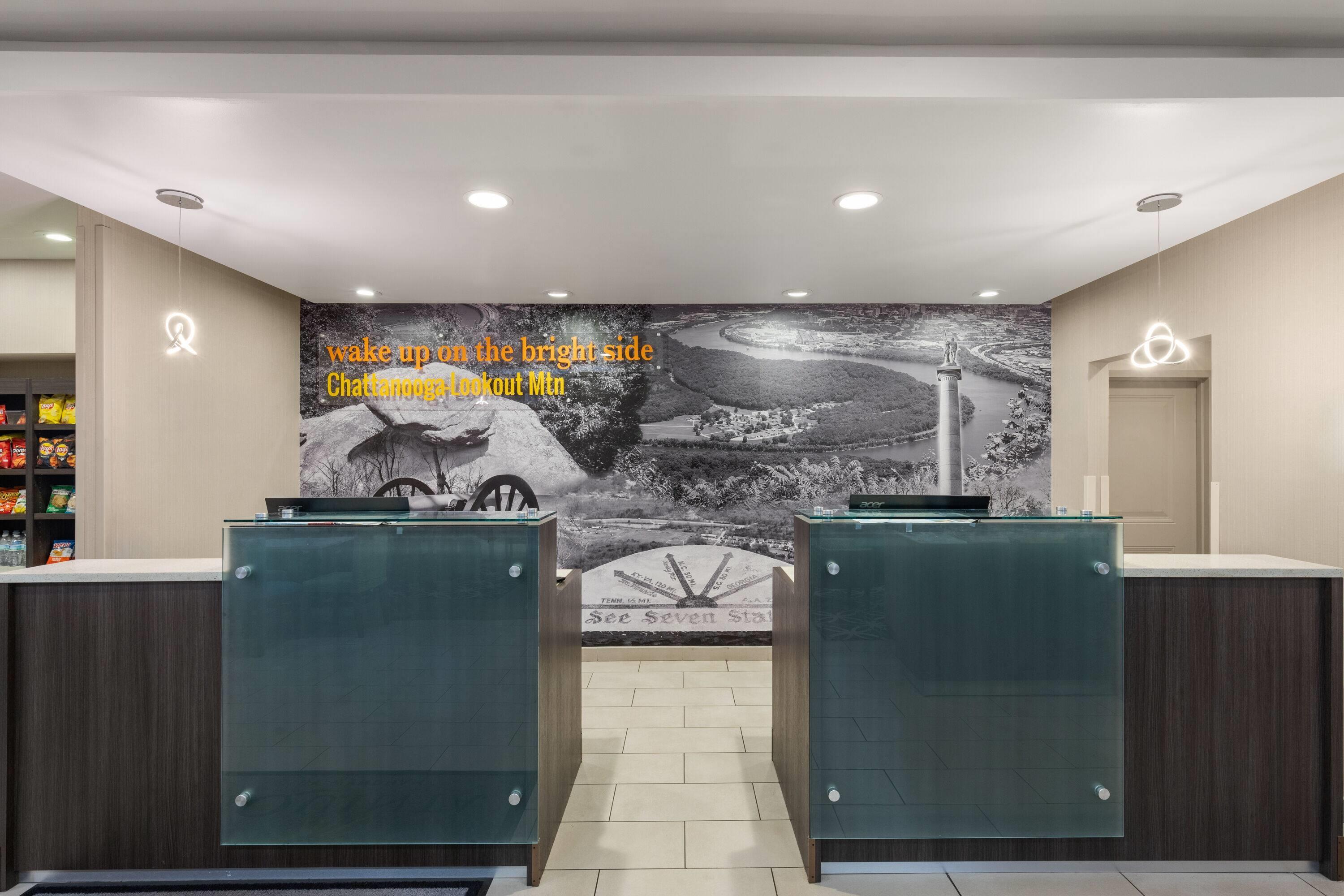 Reception | La Quinta by Wyndham Chattanooga - Lookout Mtn