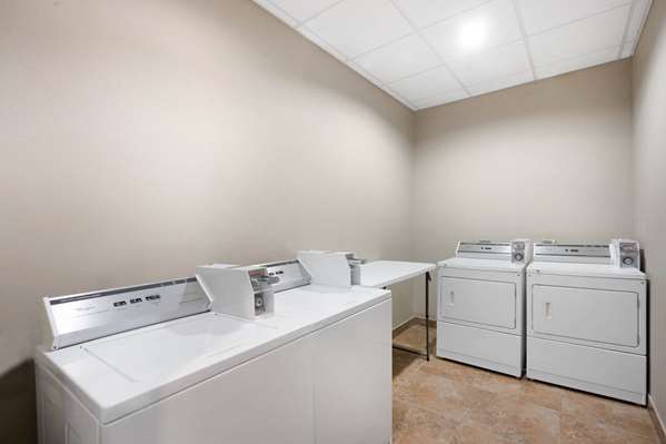 Amenities - La Quinta Inn & Suites Energy Corridor Houston
