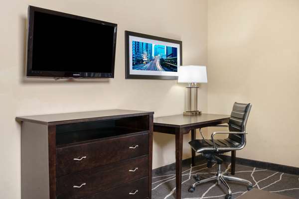  - La Quinta Inn & Suites Energy Corridor Houston