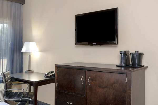  - La Quinta Inn & Suites Energy Corridor Houston