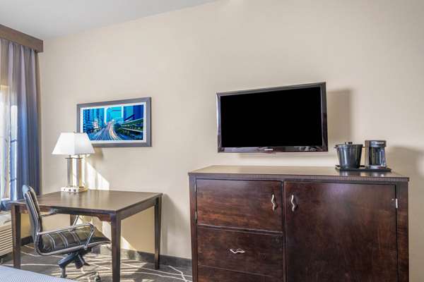  - La Quinta Inn & Suites Energy Corridor Houston