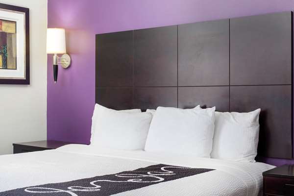  - La Quinta Inn & Suites Raymondville