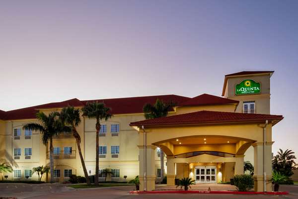 Exterior view - La Quinta Inn & Suites Raymondville