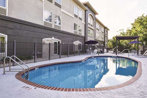 Pool - La Quinta Inn & Suites Sebring