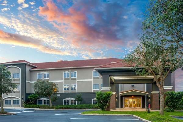 Exterior view - La Quinta Inn & Suites Sebring