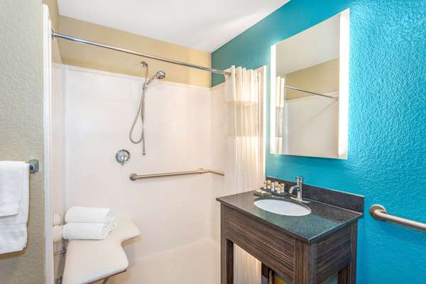  - La Quinta Inn & Suites Sebring