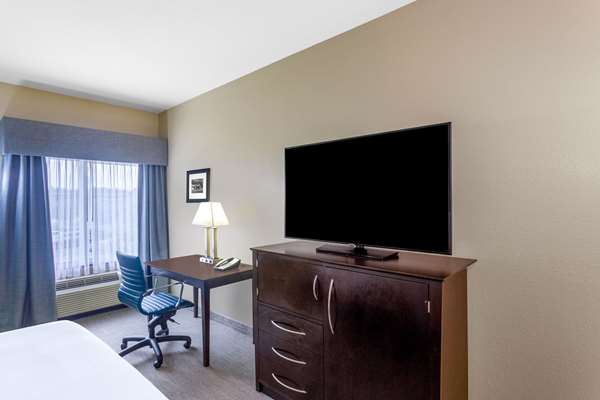  - La Quinta Inn & Suites Sebring