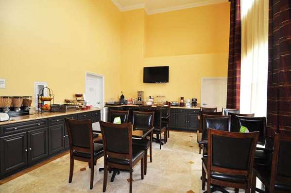  - La Quinta Inn & Suites Moreno Valley