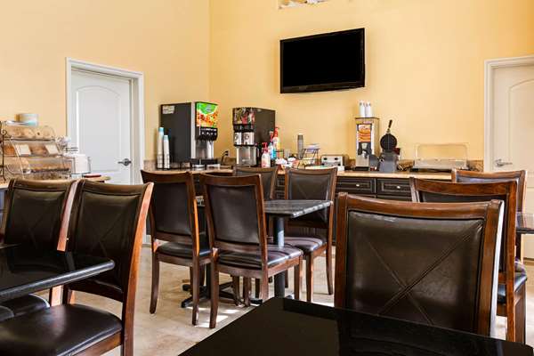  - La Quinta Inn & Suites Moreno Valley
