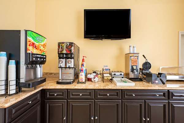  - La Quinta Inn & Suites Moreno Valley