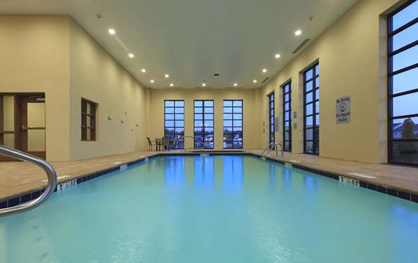 Pool - La Quinta Inn & Suites Wolfchase Memphis - I-40 at Exit 18