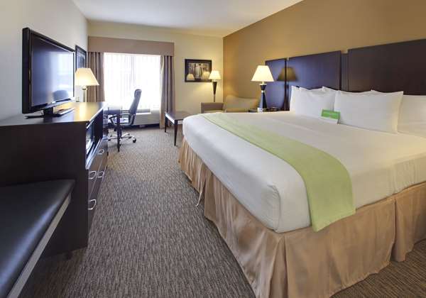  - La Quinta Inn & Suites Wolfchase Memphis - I-40 at Exit 18