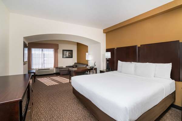 Suite - La Quinta Inn & Suites Wolfchase Memphis - I-40 at Exit 18