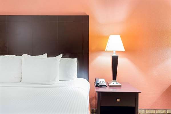  - La Quinta Inn & Suites McAlester