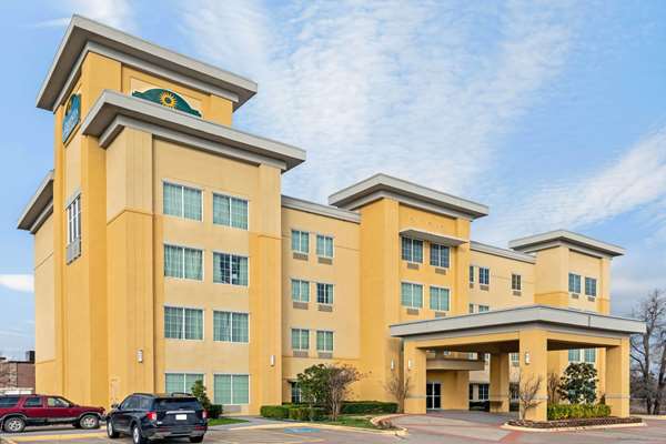 Exterior view - La Quinta Inn & Suites McAlester