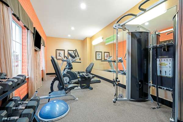 Fitness/ Exercise Room - La Quinta Inn & Suites McAlester