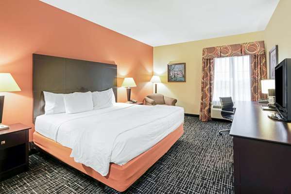  - La Quinta Inn & Suites McAlester