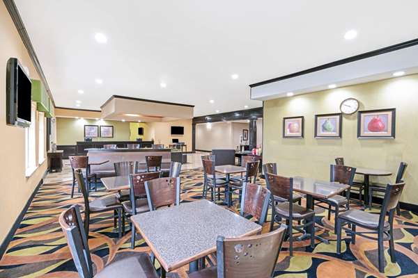  - La Quinta Inn & Suites McAlester