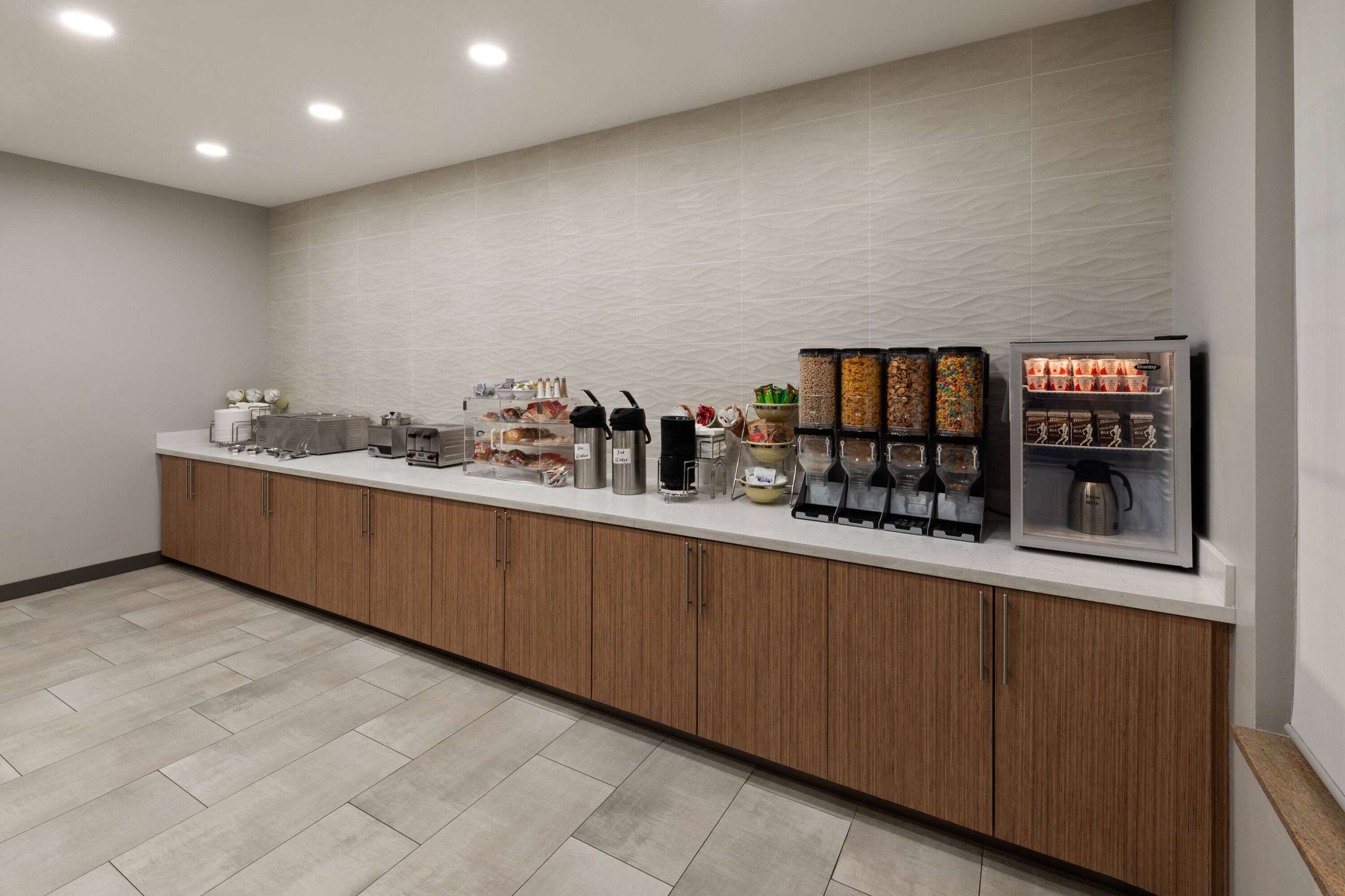 Property amenity | La Quinta Inn & Suites by Wyndham McAlester