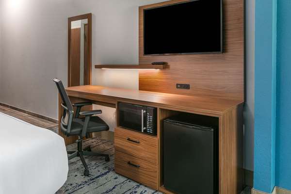  - La Quinta Inn & Suites Jacksonville