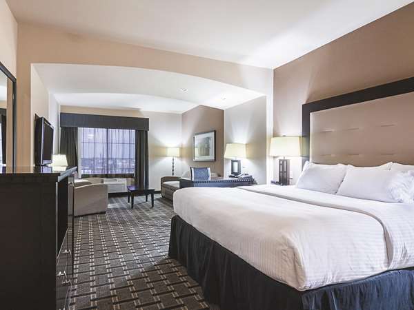  - La Quinta Inn & Suites Mt Pleasant