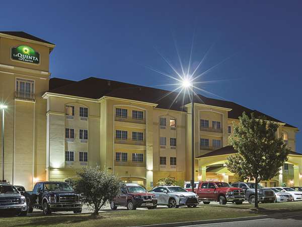 Exterior view - La Quinta Inn & Suites Mt Pleasant