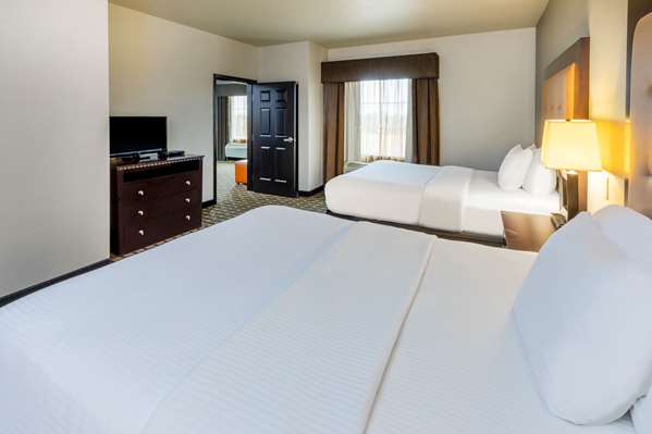  - La Quinta Inn & Suites Mt Pleasant