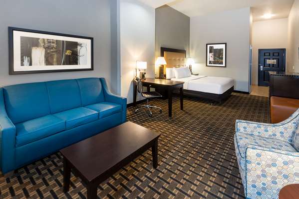  - La Quinta Inn & Suites Mt Pleasant