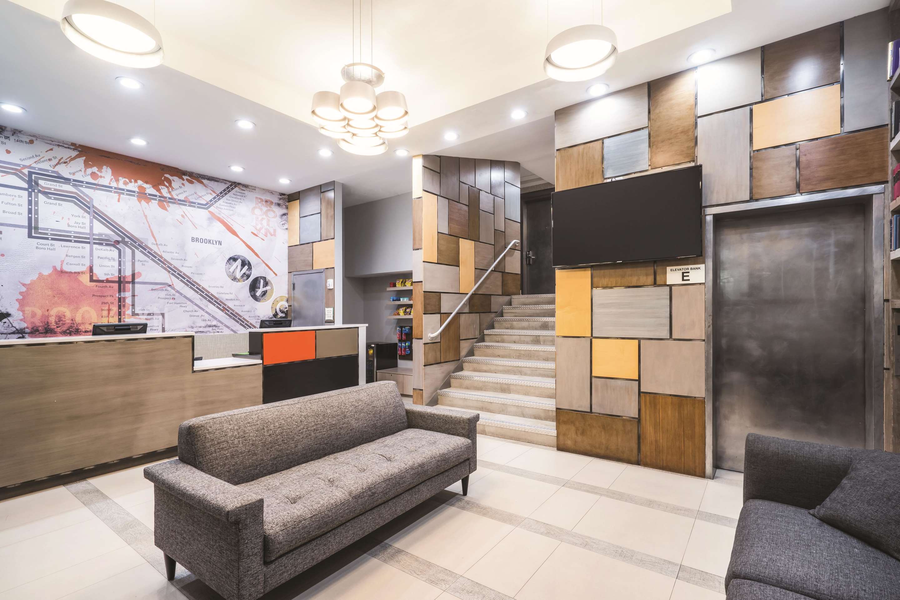 Lobby | La Quinta by Wyndham Brooklyn Downtown