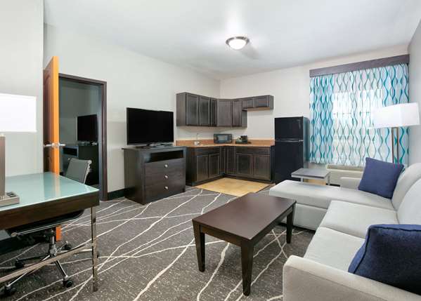 Suite - La Quinta Inn & Suites Bryant - I-30, Exit 123