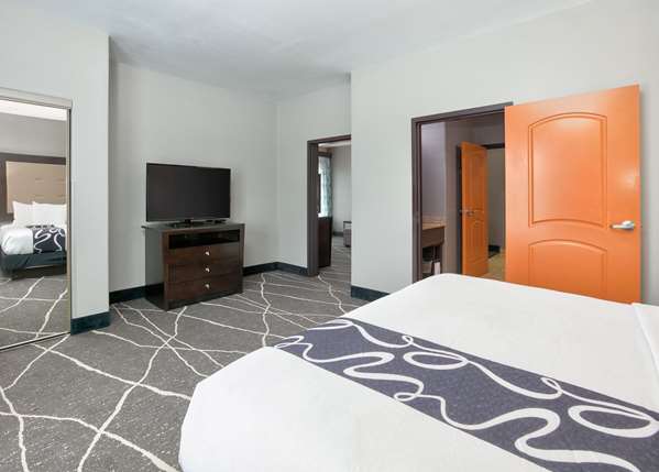 Suite - La Quinta Inn & Suites Bryant - I-30, Exit 123