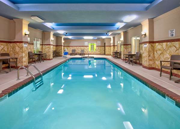 Pool - La Quinta Inn & Suites Bryant - I-30, Exit 123