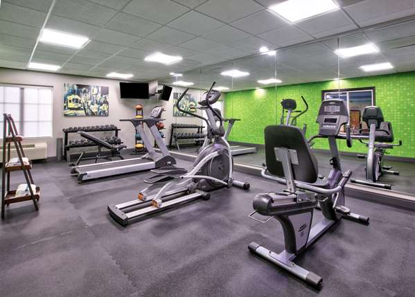 Fitness/ Exercise Room - La Quinta Inn & Suites Bryant - I-30, Exit 123
