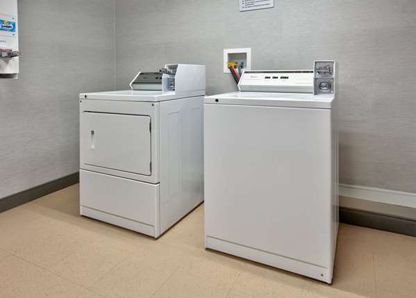 Amenities - La Quinta Inn & Suites Bryant - I-30, Exit 123