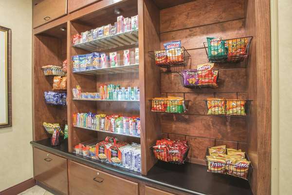  - La Quinta Inn & Suites South Indianapolis - I-74 & I-465, Exit 52