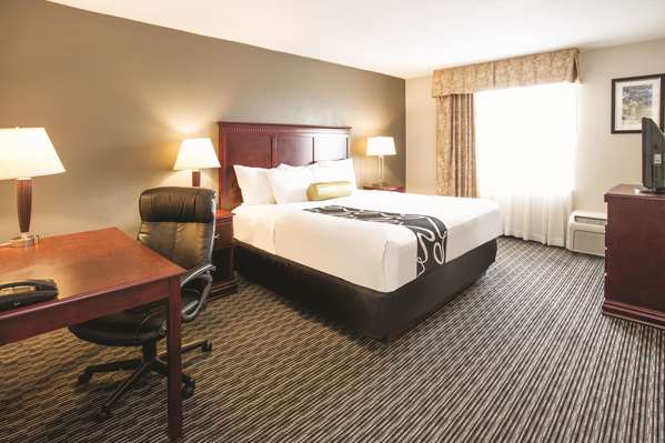 Suite - La Quinta Inn & Suites South Indianapolis - I-74 & I-465, Exit 52