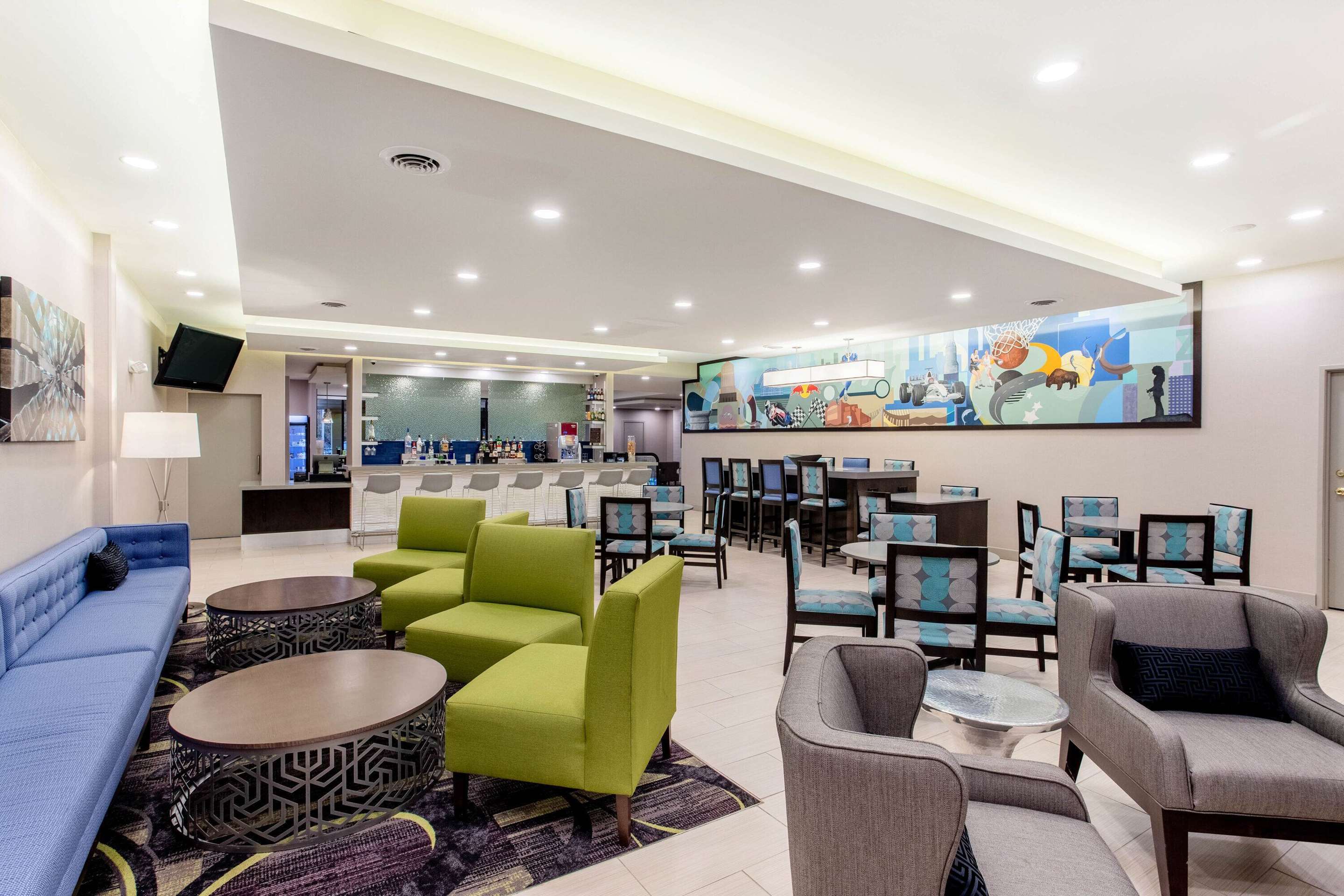 Spa | La Quinta Inn & Suites by Wyndham Indianapolis South