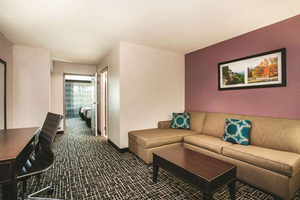 Suite - La Quinta Inn & Suites Russellville - I-40, Exit 81