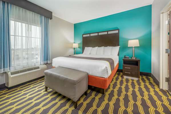 Suite - La Quinta Inn & Suites North Humble