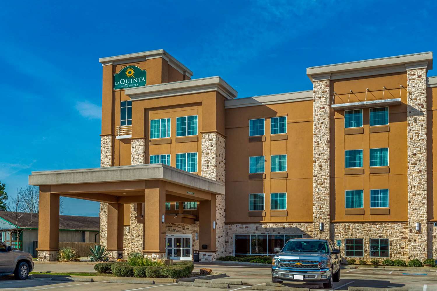 La Quinta Inn & Suites North Humble, TX See Discounts